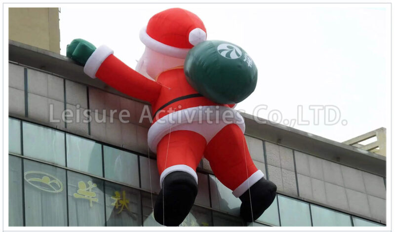 210d santa on the wall